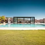 Sky Hills فيلة