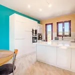 Sky Hills Villa *