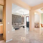 Sky Hills Villa *